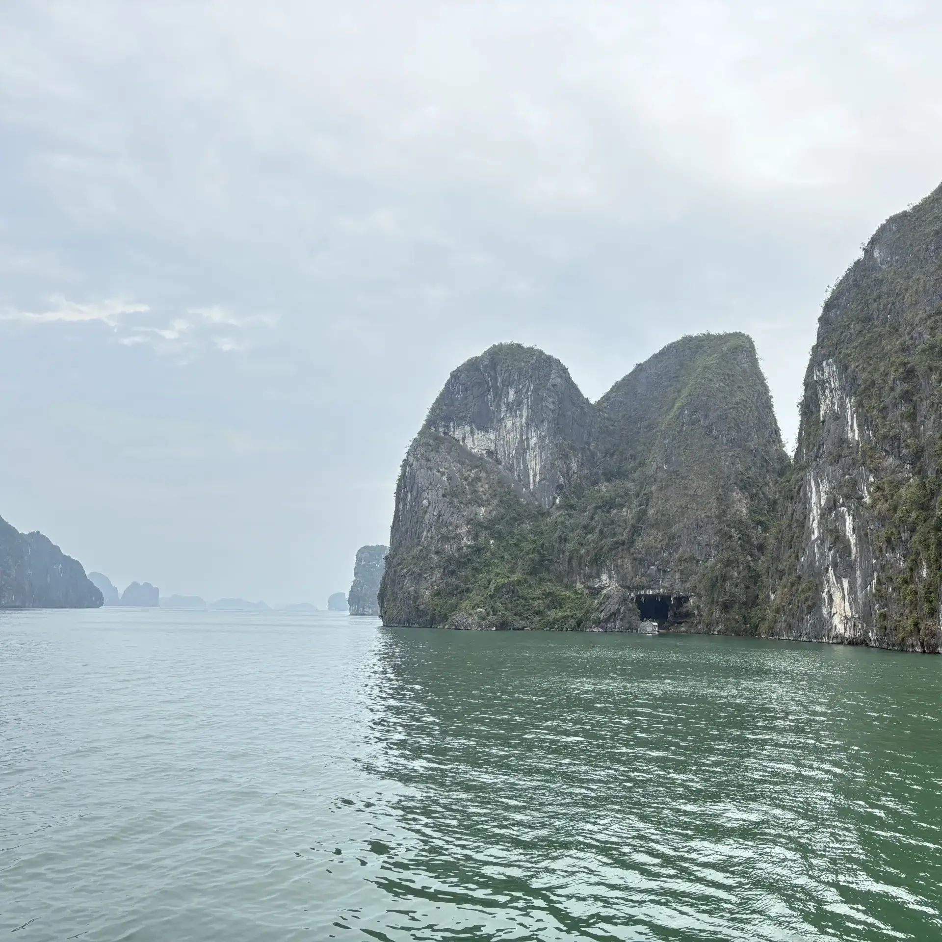 Tag 1 Hanoi & Halong Bay -17